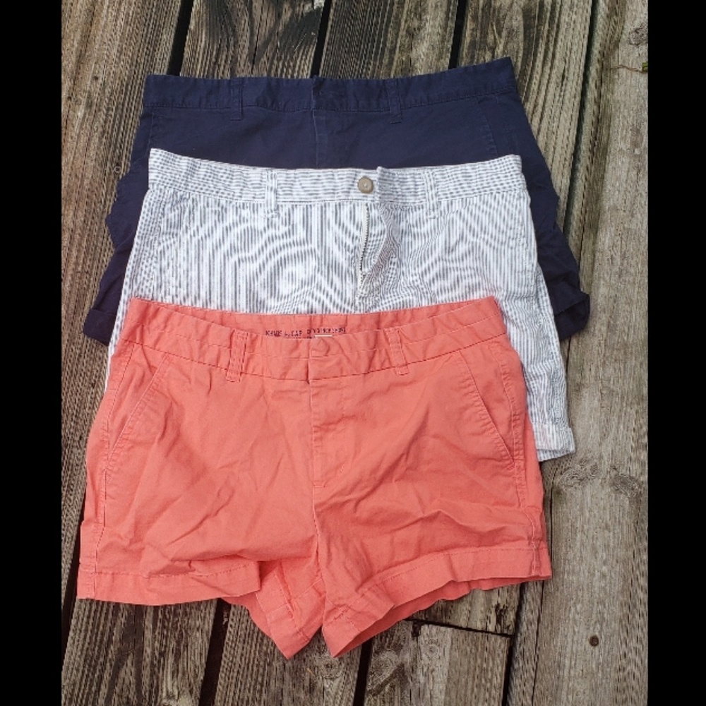 3 pairs GAP LIKE NEW shorts